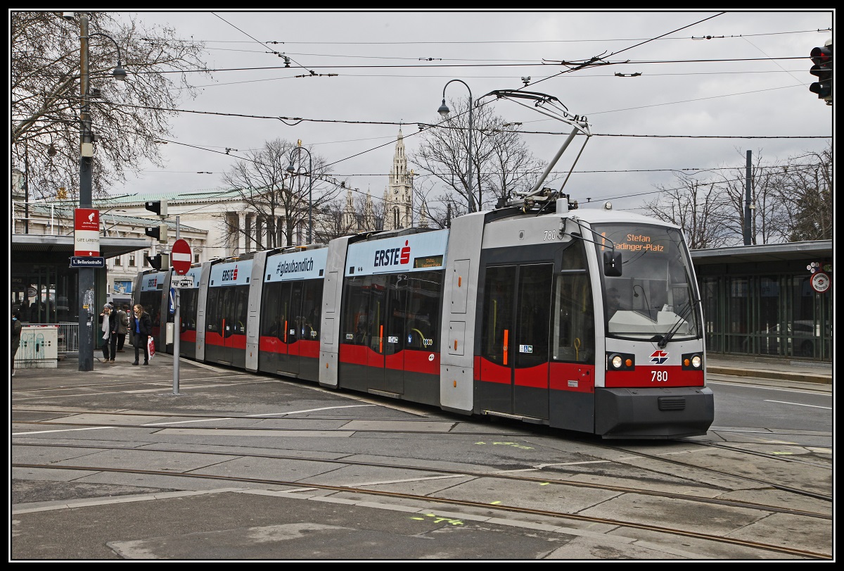 Triebwagen 780, Linie 1, Dr. Karl Renner Ring am 14.03.2018.