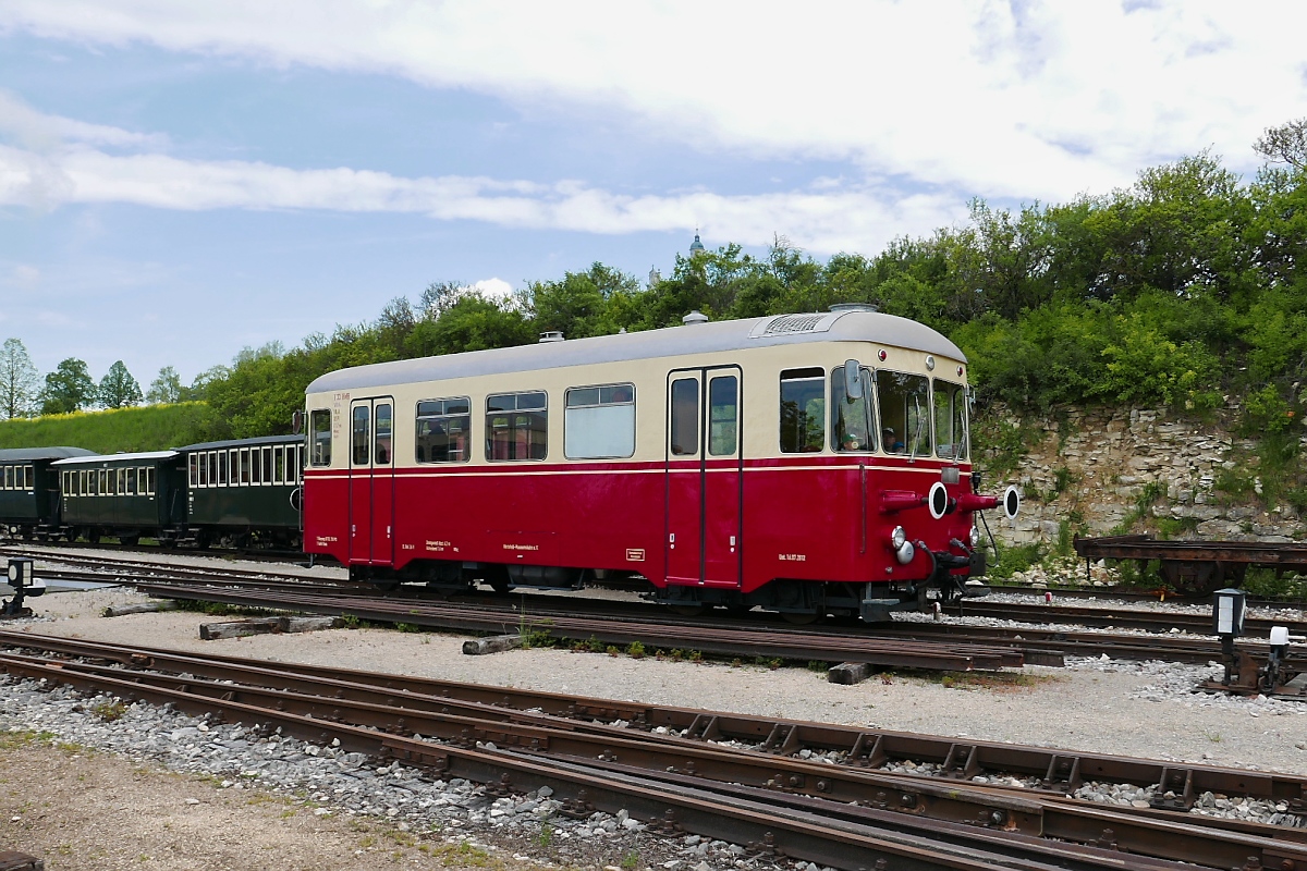 Triebwagen  T33 HMB  der Härtsfeld-Museumsbahn in Neresheim beim Museumstag am 14.5.2015