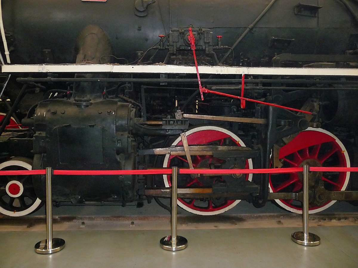 Triebwerk der Class Jiefang No. 4101, 3.7.14, Beijing Railway Museum