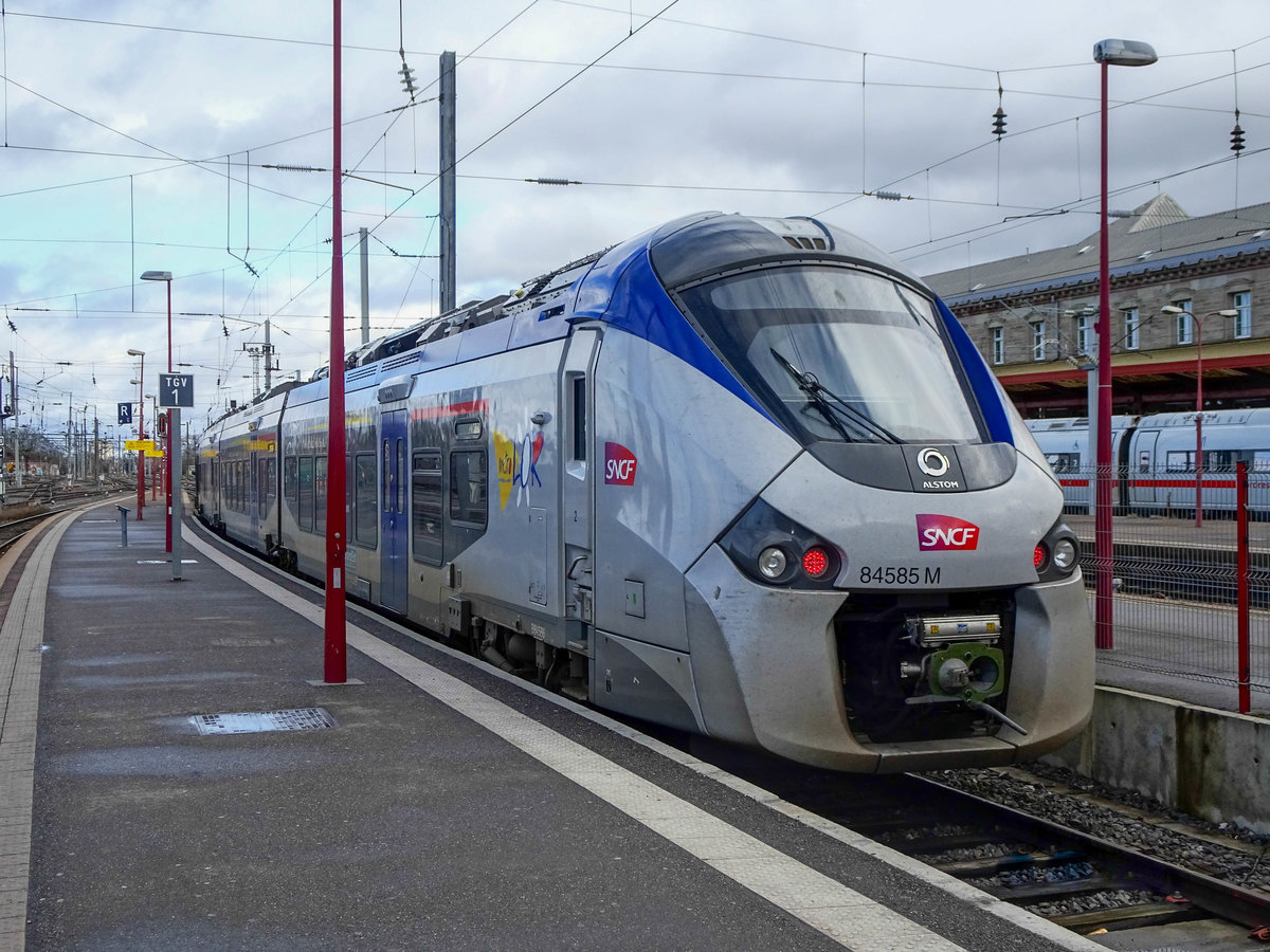 Triebzug 84585 M abgestellt in Strasbourg, 10.03.2019.