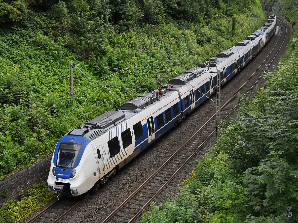 Triebzug 867 von National Express war Ende Juli 2020 in Schwelm als RE7 Richtung Krefeld unterwegs.
