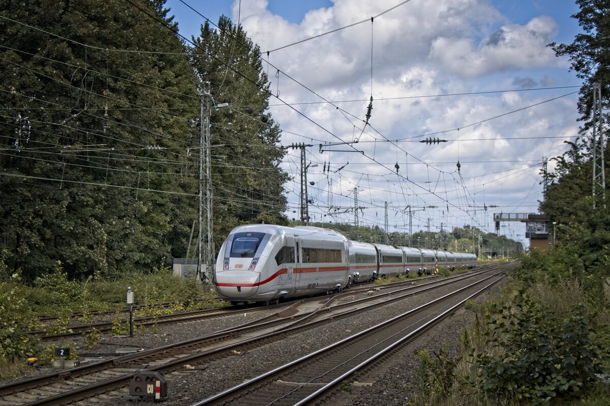Triebzug 9016 fährt von der Güterumgehungsbahn Dortmund kommend in den Rangierbahnhof Scharnhorst ein (20.08.2021)