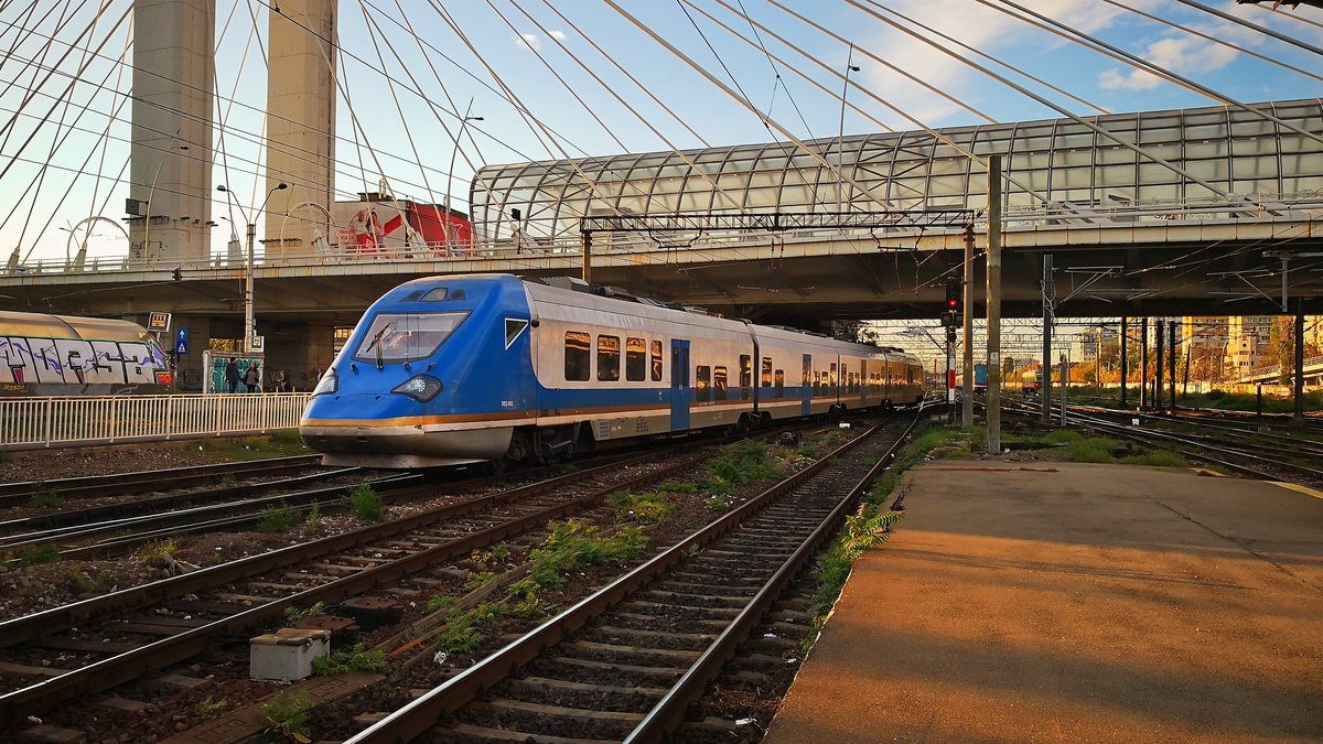 Triebzug der Baureihe 141 am 26.10.2018 im bukarester Nordbahnhof.