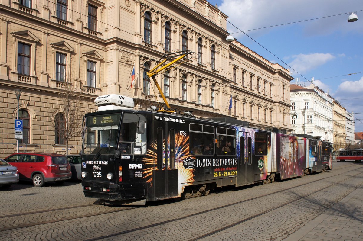 Tschechien / Straßenbahn (Tram) Brno / Brünn: Tatra KT8D5N - Wagen 1735 von Dopravní podnik města Brna a.s. (DPMB), aufgenommen im März 2017 im Innenstadtbereich der tschechischen Stadt Brünn.