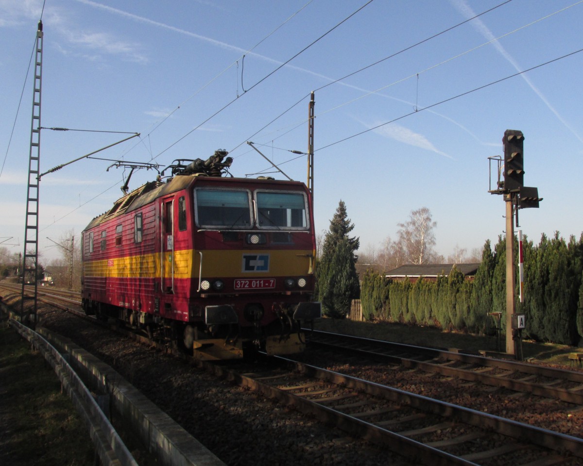 Tschechische Elok 372 bei Cossebaude in Richtung Dresden, gesehen am 19.02.2015