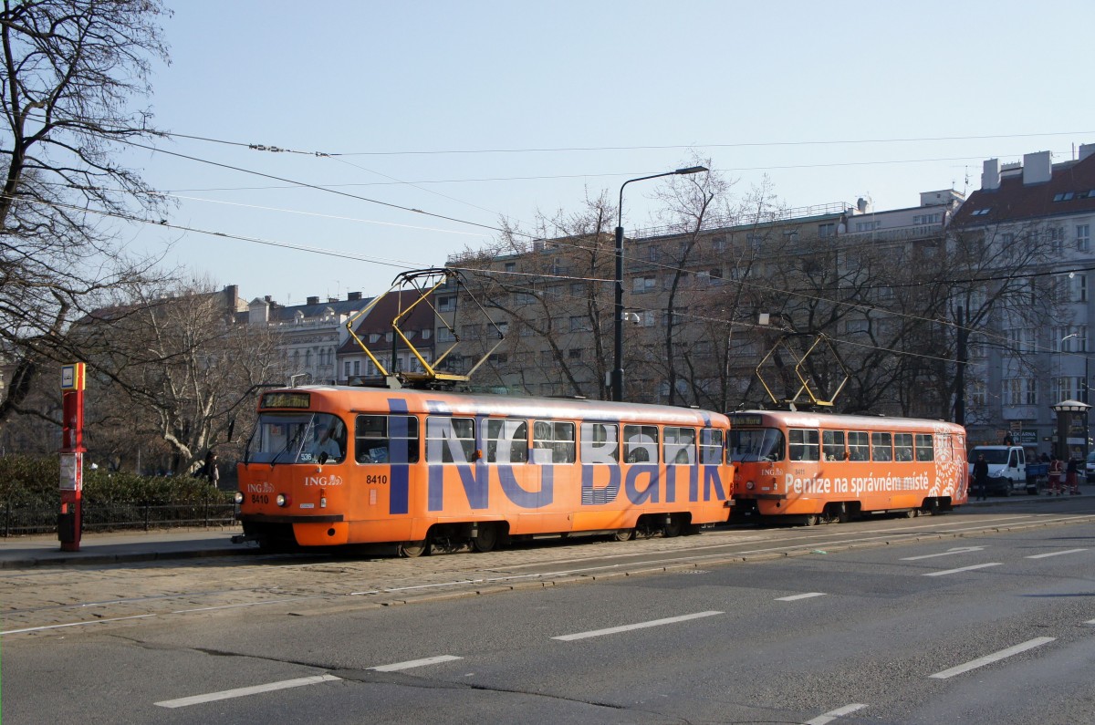 Tschechische Republik / Straßenbahn Prag: Tatra T3R.P - Wagen 8410 / Tatra T3R.P - Wagen 8411 ...aufgenommen im März 2015 an der Haltestelle  Karlovo náměstí  in Prag.