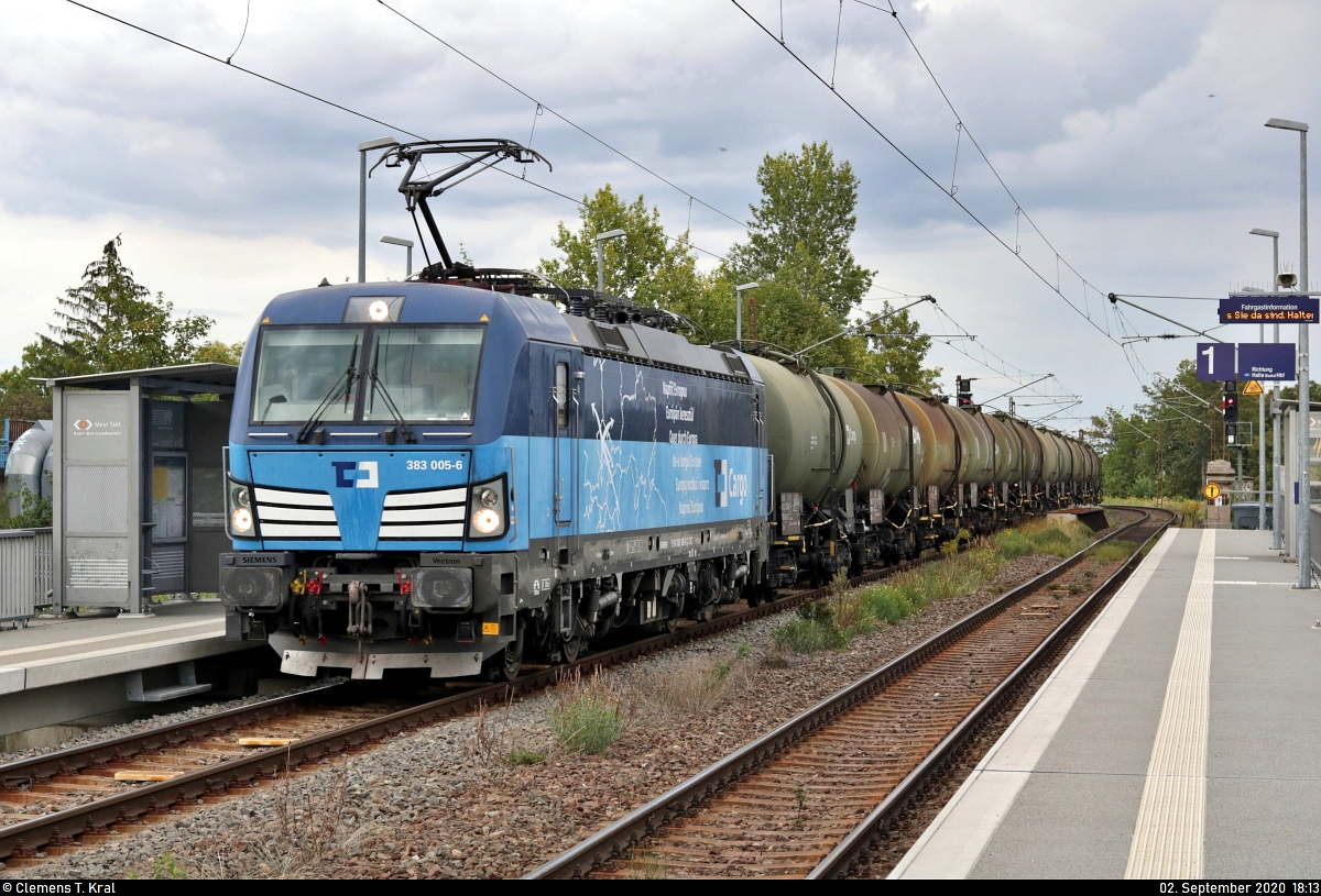 Tschechischer Kesselzug mit Wagen der Gattung  Zaes 343.2  und 383 005-6  Quer durch Europa  (Siemens Vectron) durchfährt den Hp Halle Rosengarten auf Gleis 2 Richtung Angersdorf.

🧰 ČD Cargo, a.s.
🚩 Bahnstrecke Halle–Hann. Münden (KBS 590)
🕓 2.9.2020 | 18:13 Uhr