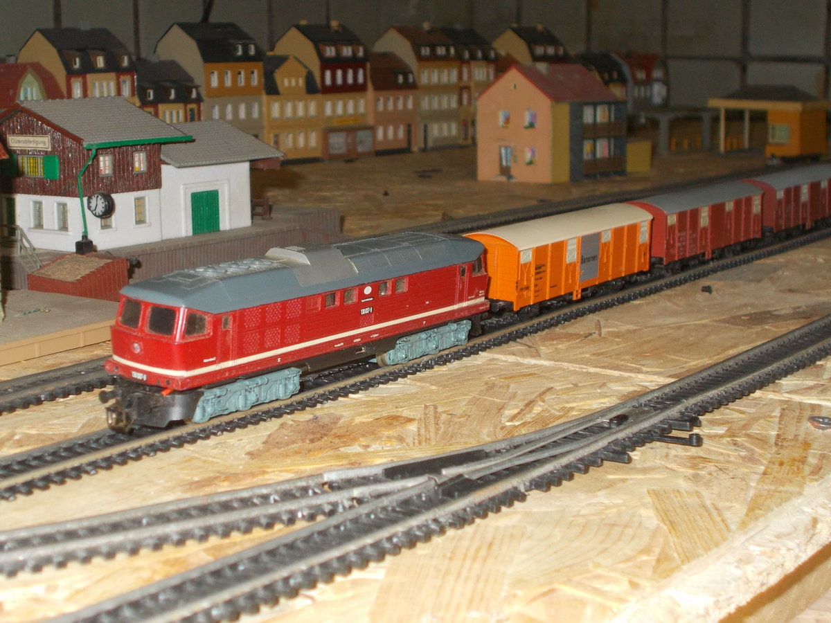 TT Güterzug mit der 130 007,am 08.April 2018,auf meiner TT Anlage.