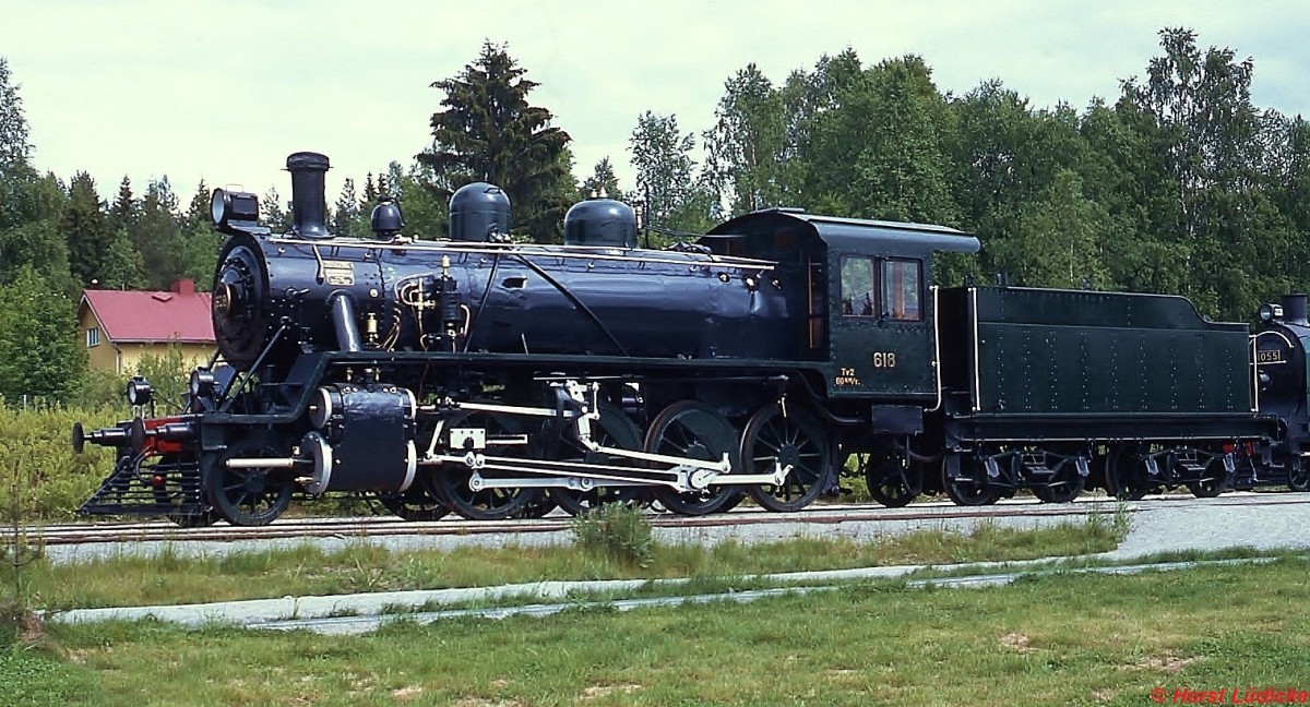Tv 2 918 im Dampflokpark Haapamki im Juni 1990. Die amerikanische Herkunft (sie wurde 1917 bei Alco gebaut) sieht man ihr an.