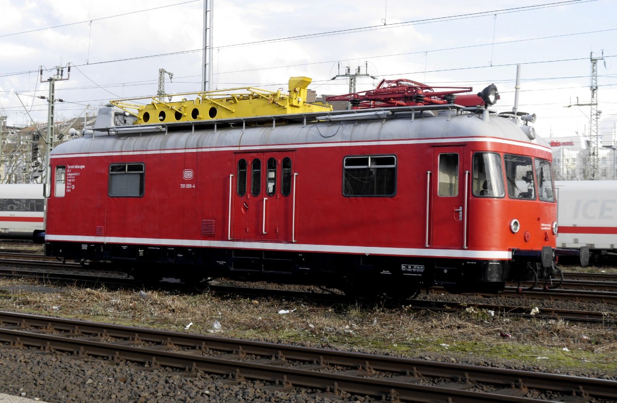 TVT 701 099 in Düsseldorf Hbf, 24.2.16.