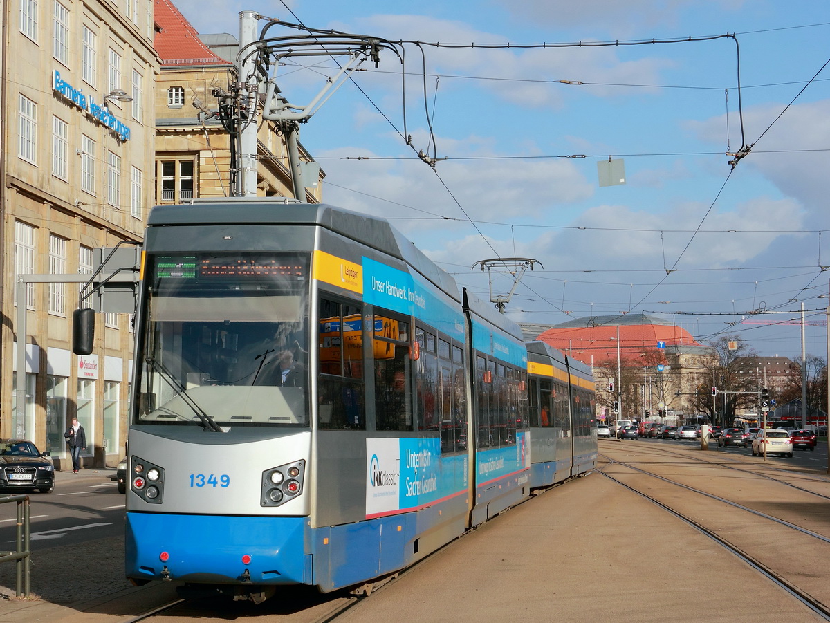 Tw 1349 als Linie 3 nach Knautkleeberg kurz vor der Umsteigestation Gördelerring am 10. März 2017.