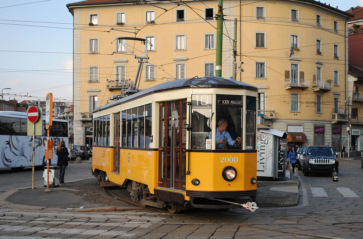 Tw. 2000, Porta Genova FS.(27.10.2016)