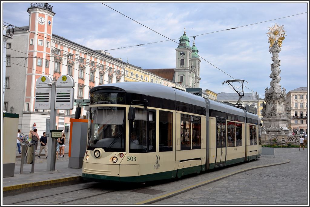 TW 503 der Pöstlingbergbahn am Hauptplatz in Linz. (30.06.2015)