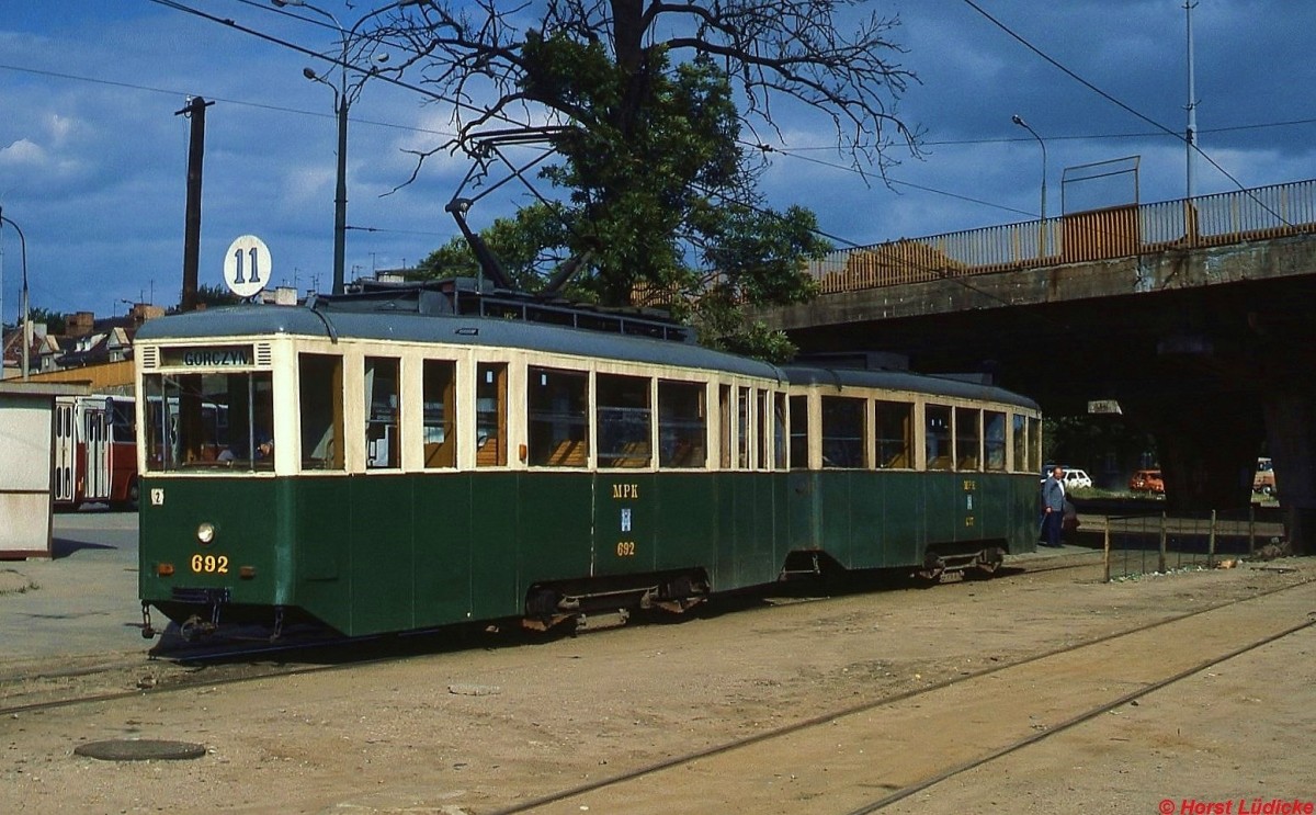 Tw 692 der Straenbahn Poznan/Posen in Gorczyn (Juni 1990)