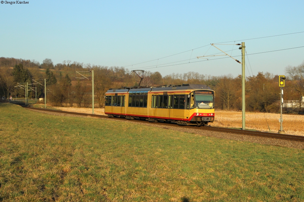 TW 922 als S31 auf dem Weg nach Karlsruhe bei Zeutern, 09.03.2015.