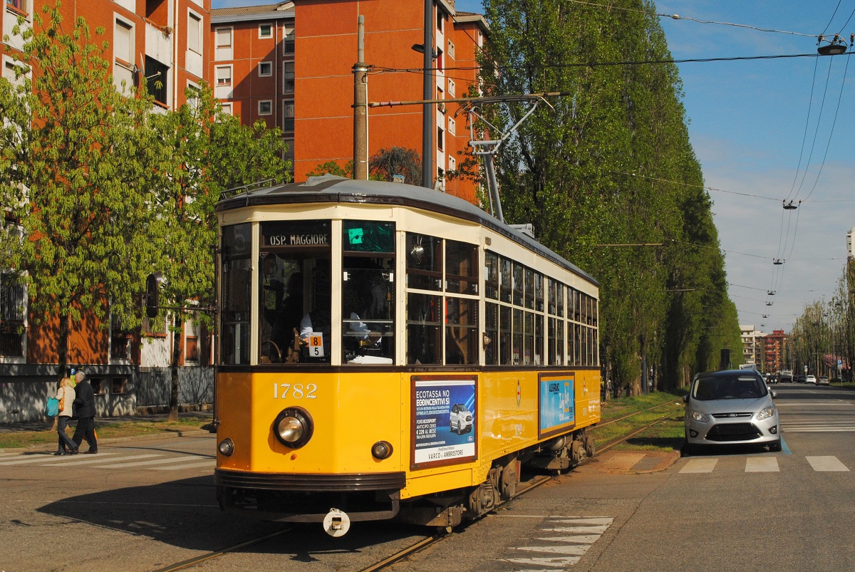 Tw.1782 als Linie 5 in der Viale Ca´ Granda kurz vor der Endstelle Ospedale Maggiore. (05.04.2019)
