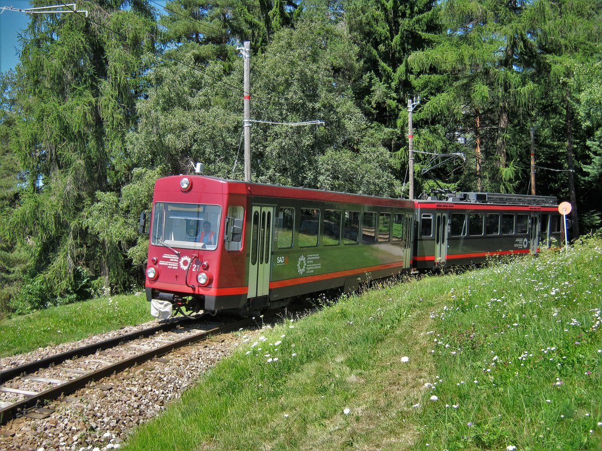 TW21 in unterhalb des Hotels  Haus Am Hang am 07.08.12.