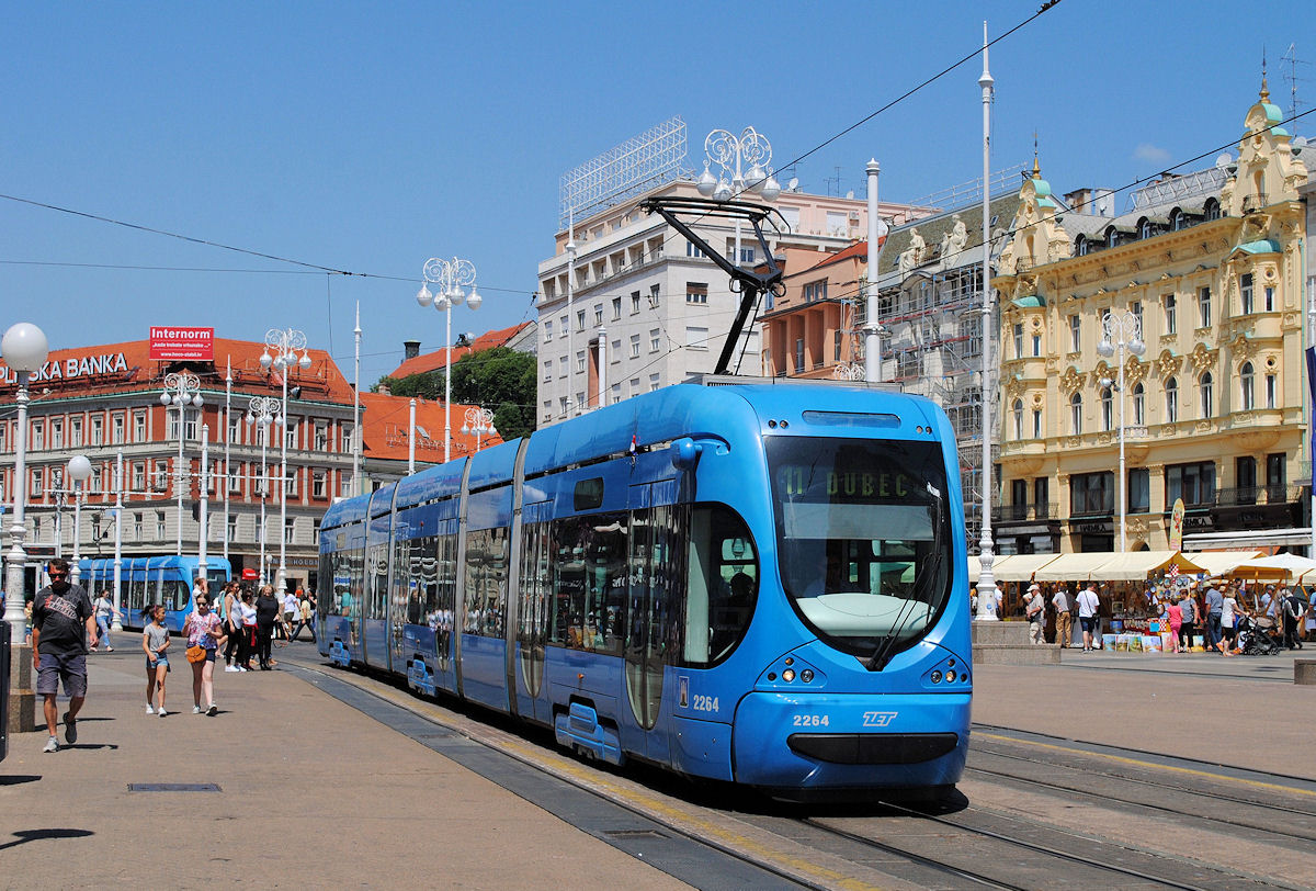 Tw.2264, Trg Bana Jelacica. (15.06.2017)