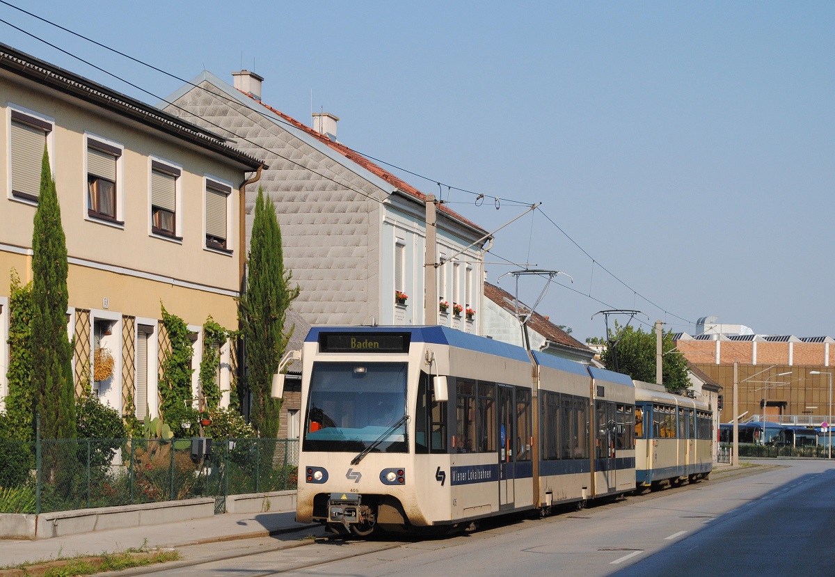 Tw.405 + 108, Baden, Waltersdorfer Straße. (08.08.2020)