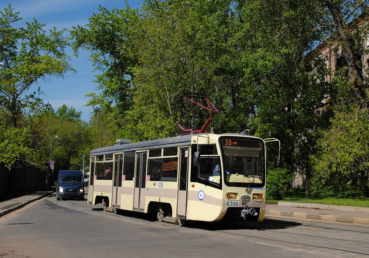 Tw.4306, ulica Nova Zarja. (19.05.2017)