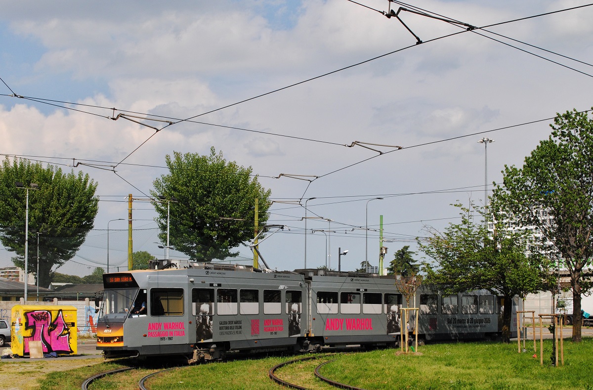 Tw.4914 bef�hrt die Wendeschleife der Linie 16 in der Via Monte Vellini. (19.04.2026)