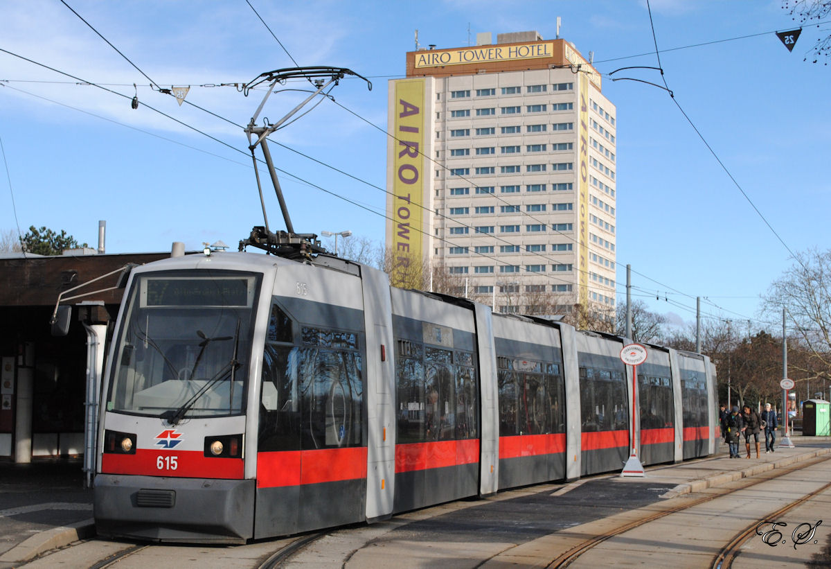 Tw.615,Endstelle Kurzentrum Oberlaa - Therme Wien.(08.02.2014)