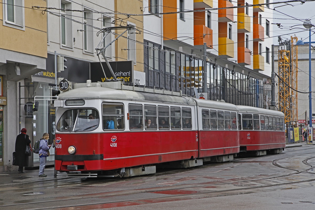 Twg 4808,Linie 30, Schloßhoferstraße am 17.01.2018.