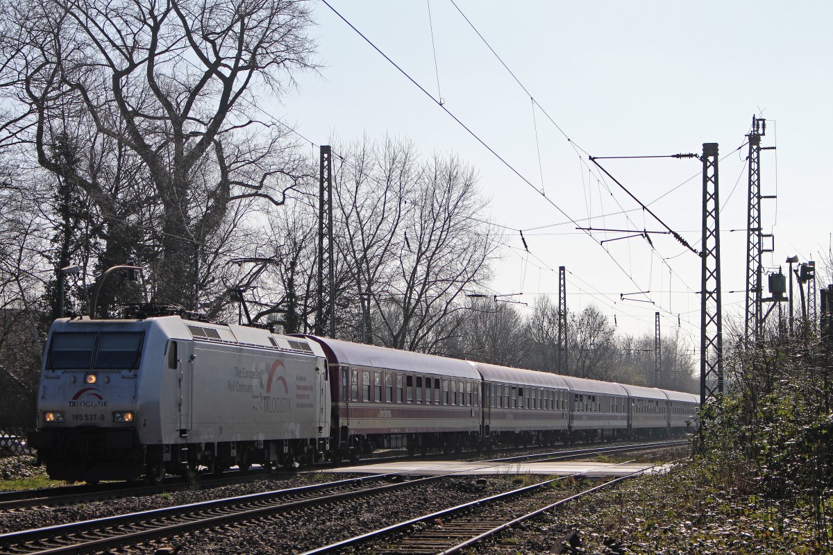 TXL 185 537 am 8.3.14 mit einem Sonderzug in Ratingen-Lintorf.