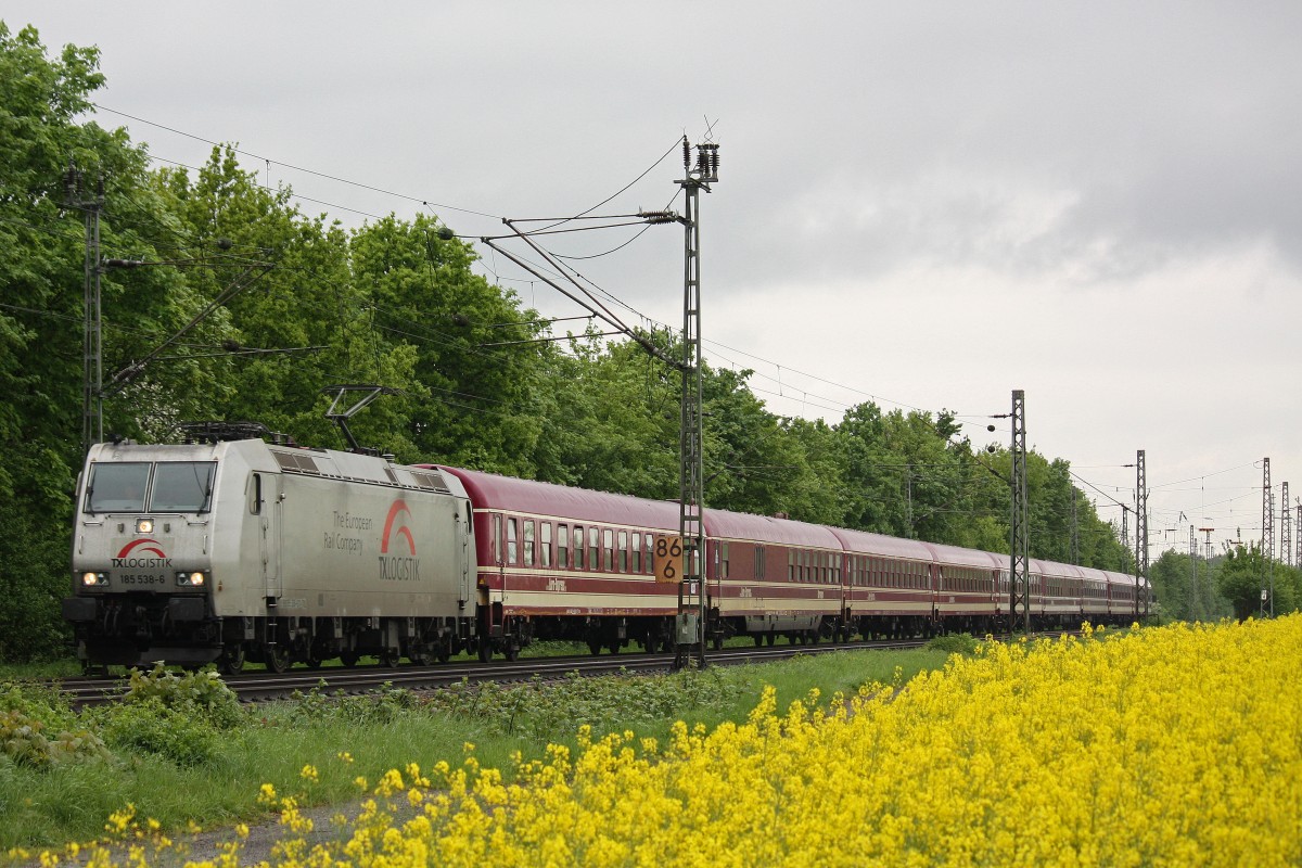 TXL 185 538 am 9.5.13 mit einem Sonderzug in Menden.