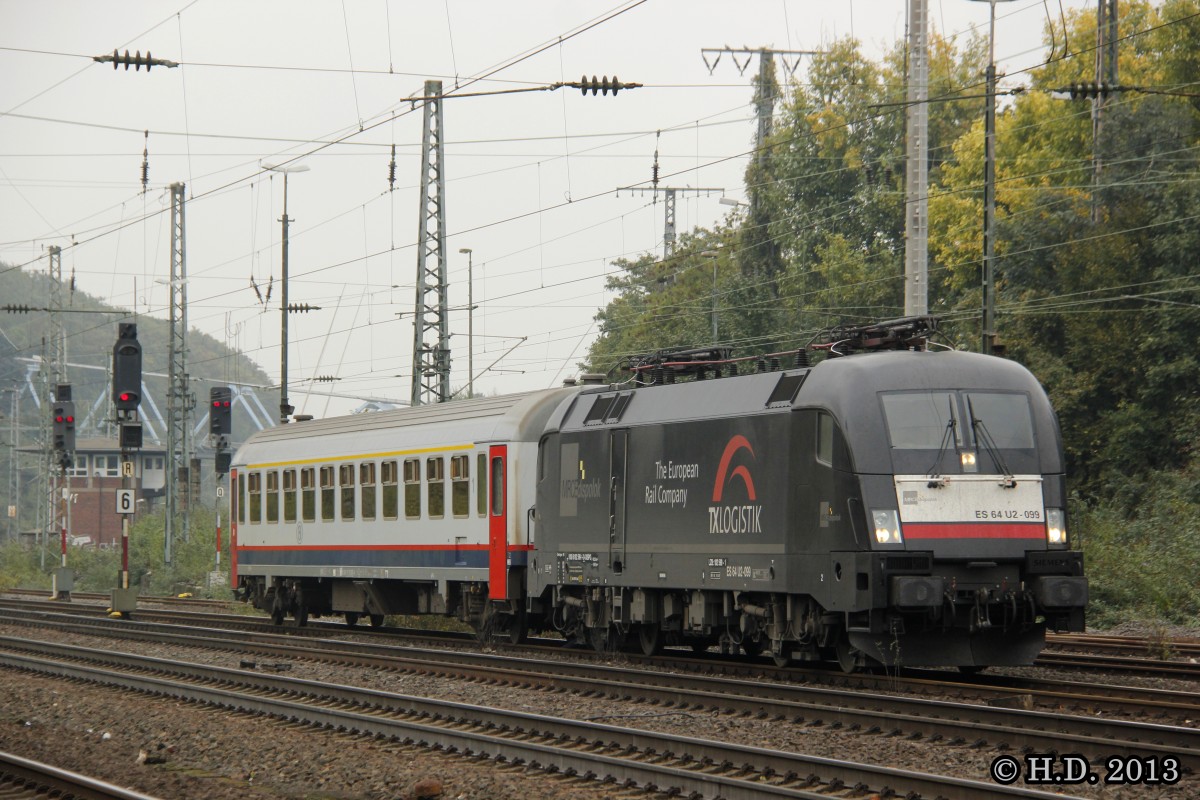 TXL/MRCE 182 599/ES 64 U2-099 in K�ln West, Oktober 2013.