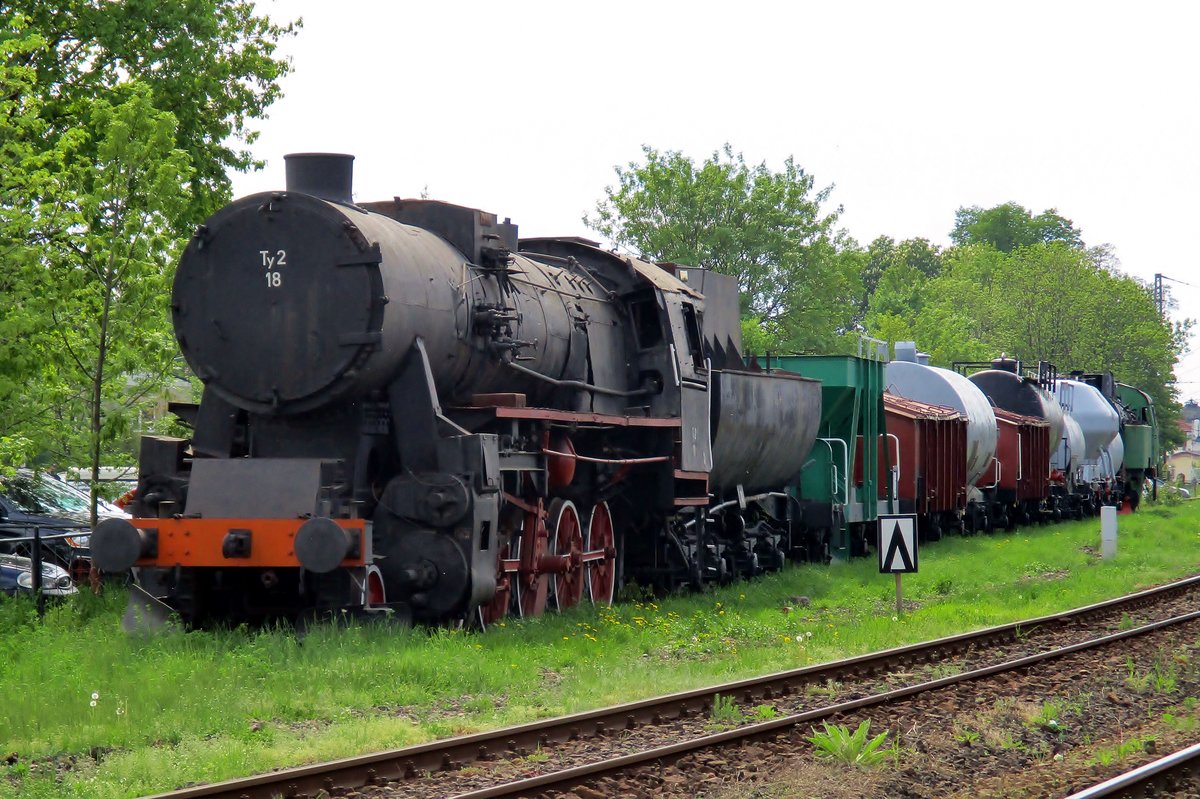 Ty2-18 steht am 1 Mai 2018 in Jaworzyna Slaska.