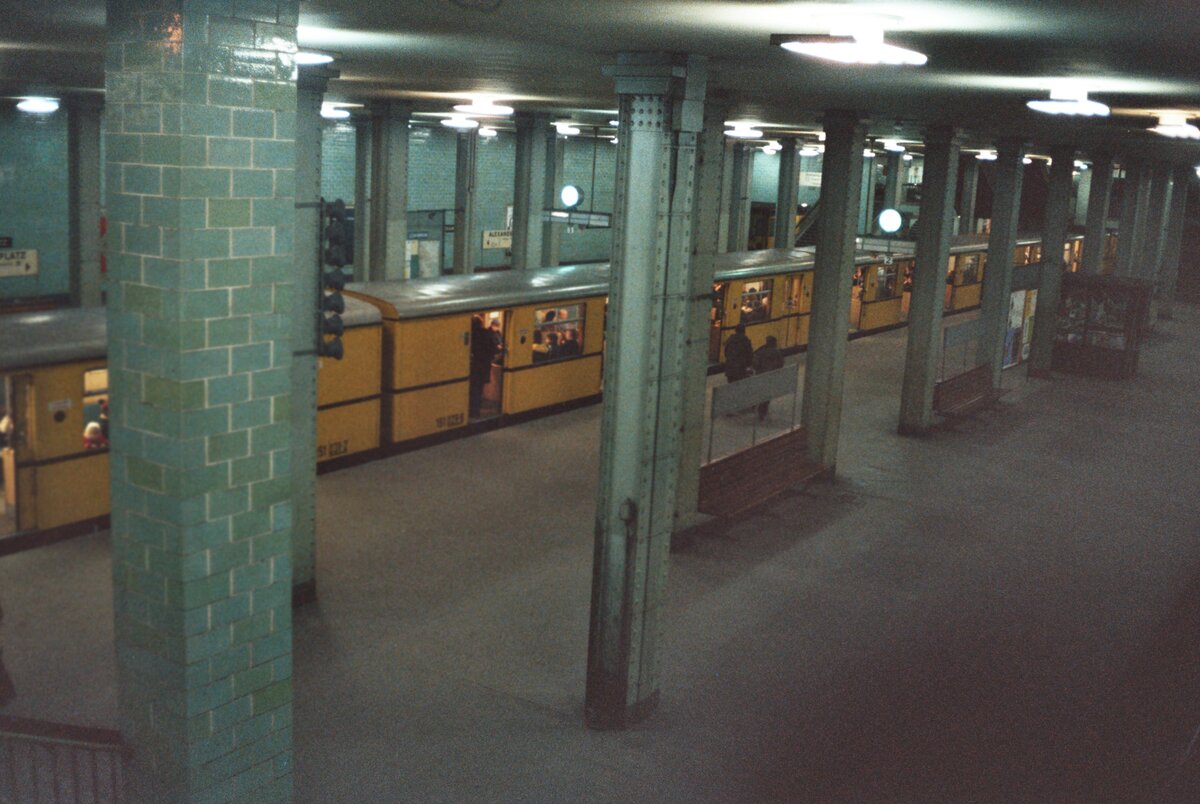 U-Bahn Berlin Alexanderplatz (04.02.1984)