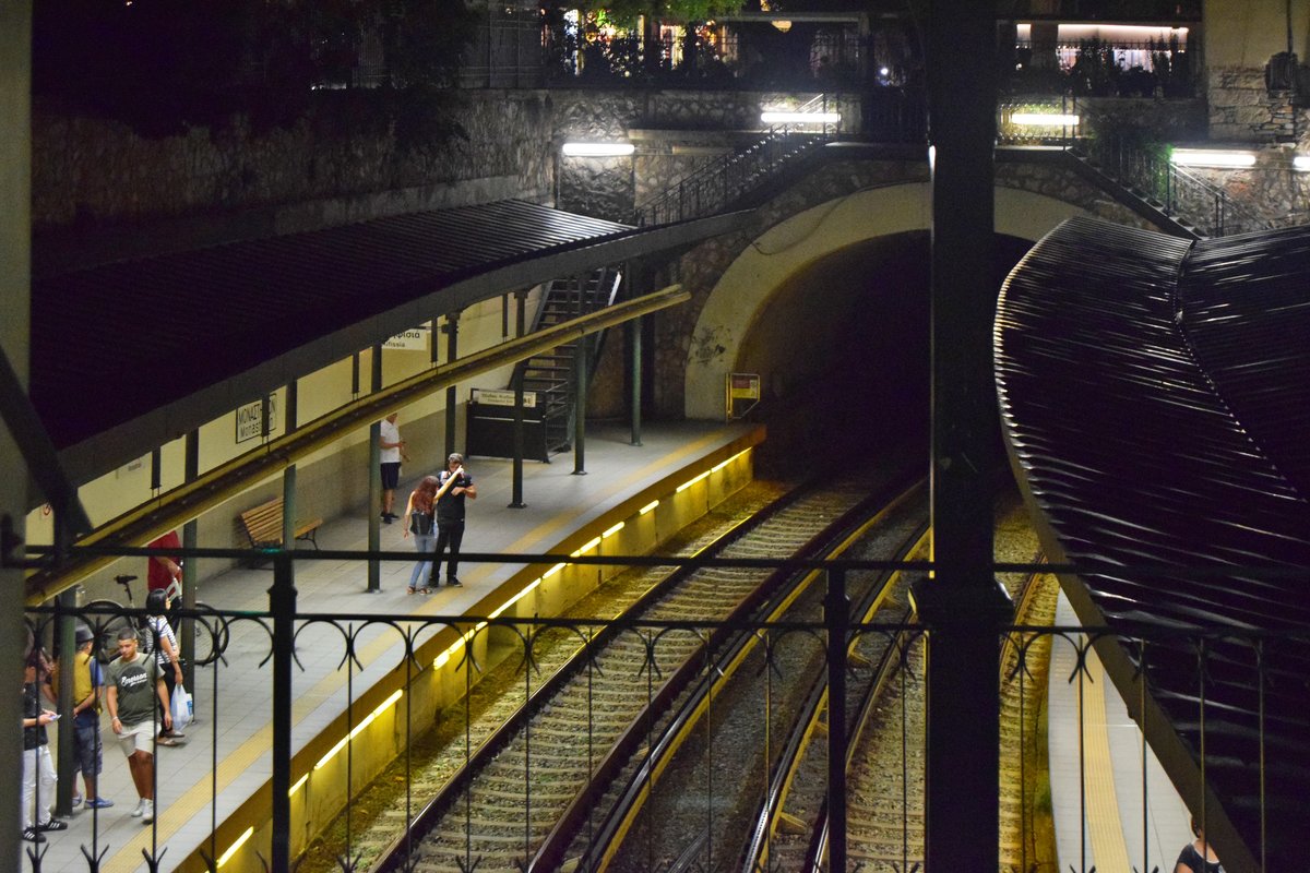 U-Bahnstation Monastiraki am Abend des 10.09.2018