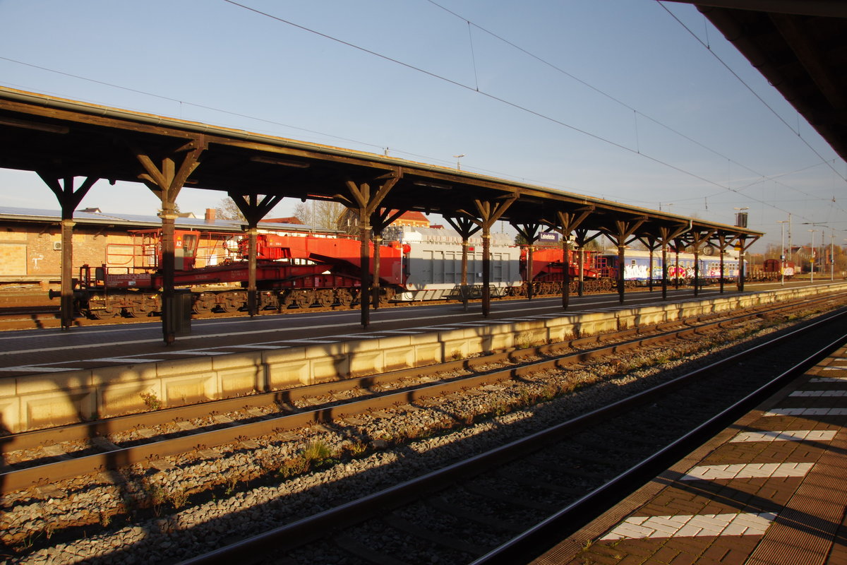 UaaI 838 mit 2 LÜ-Begleitwagen in Leinefelde am 25.11.2020 03