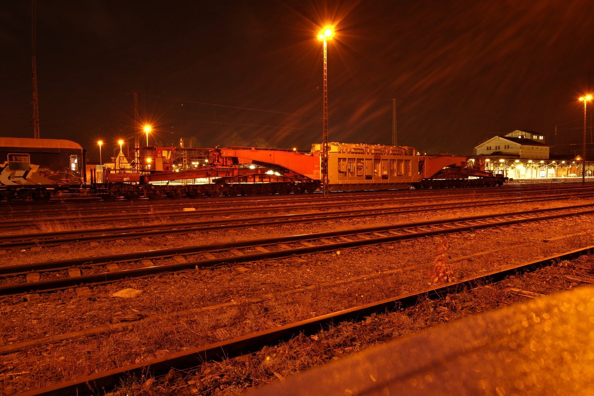 UaaI 838 mit 2 LÜ-Begleitwagen in Leinefelde am 25.11.2020 02