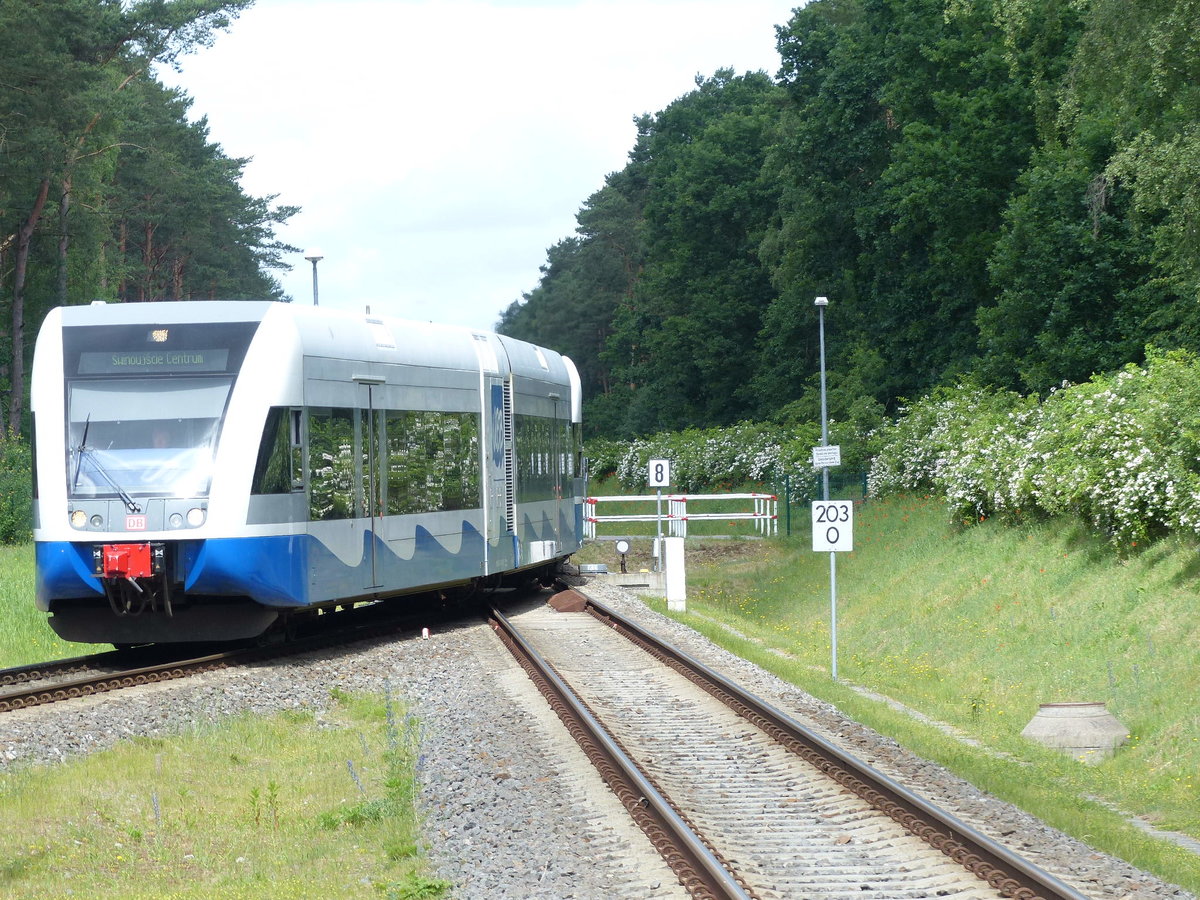 UBB 646 110-6 + 646 114-8 als UBB 29415 aus Züssow, am 14.06.2017 bei der Einfahrt in Swinoujscie Centrum.