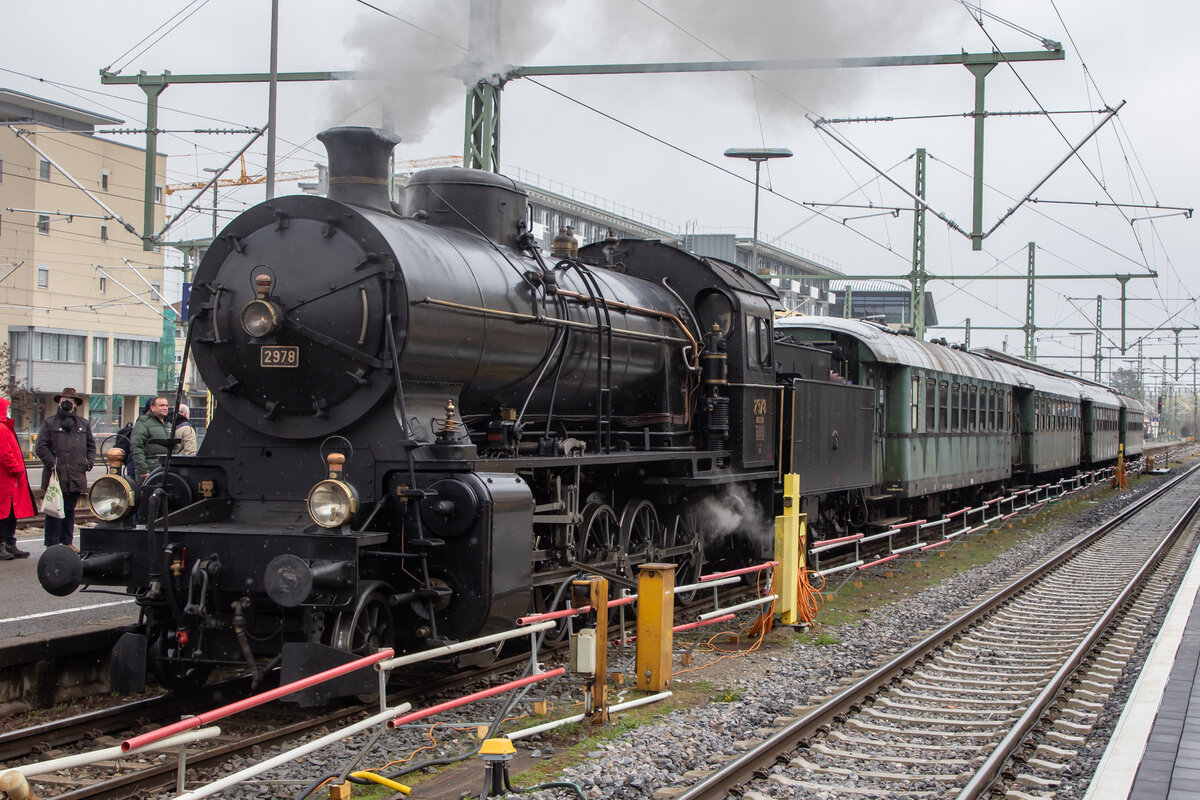 Überführungsfahrt auf der Südbahn in Friedrichshafen: 2.4.22, Ce4/4 Elefant