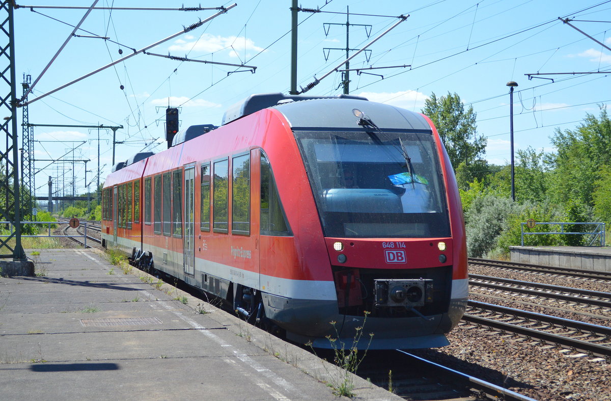 Überraschend fuhr 648 114  Prignitz-Express  (9580 0 648 114-6 D-DB Bpd) auf Dienstfahrt am 03.07.18 durch Bf. Flughafen Berlin-Schönefeld.