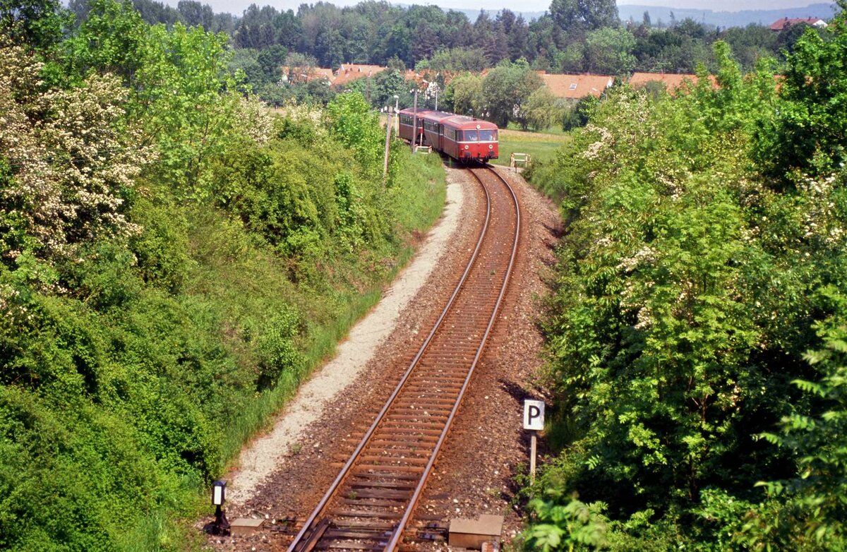 Uerdinger Schienenbuszug auf der Voralbbahn, 01.03.1985