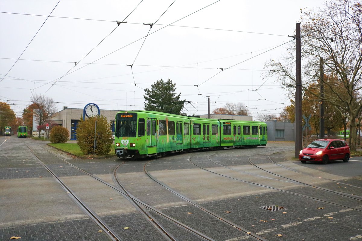 ÜSTRA Hannover Düwag TW6000 Wagen 6196 am 15.11.19 in Hannover als Fahrschule