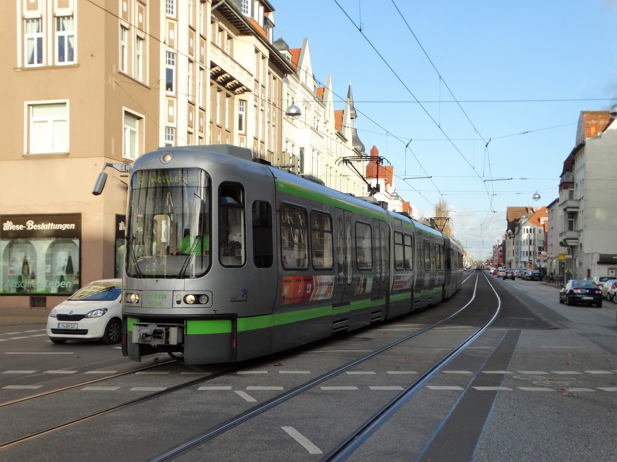 ÜSTRA Hannoversche Verkehrsbetriebe TW2500 Wagen 2019 am 17.11.17 in Hannover 