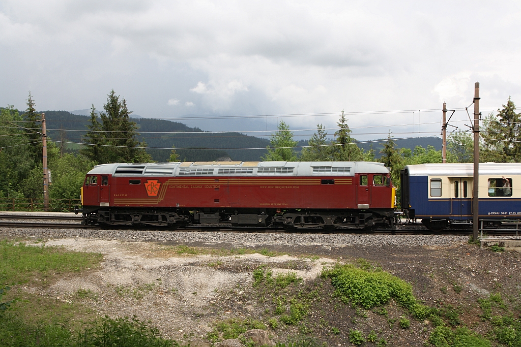UK-CRSHU 047 375 des ungarischen EVU Continental Railway Solution mit dem SR 14804 (Semmering - Breitenstein) am 09.Juni 2018 nach dem Kartnerkogel-Viadukt kurz vor der Haltestelle Wolfsbergkogel.