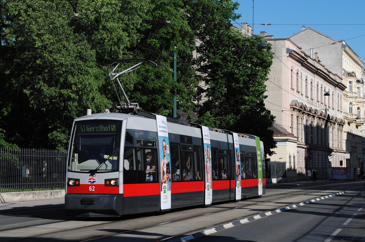 ULF A1 62 als Linie 41 in der Währinger Straße auf der Fahrt nach Pötzleinsdorf. (27.05.2022)