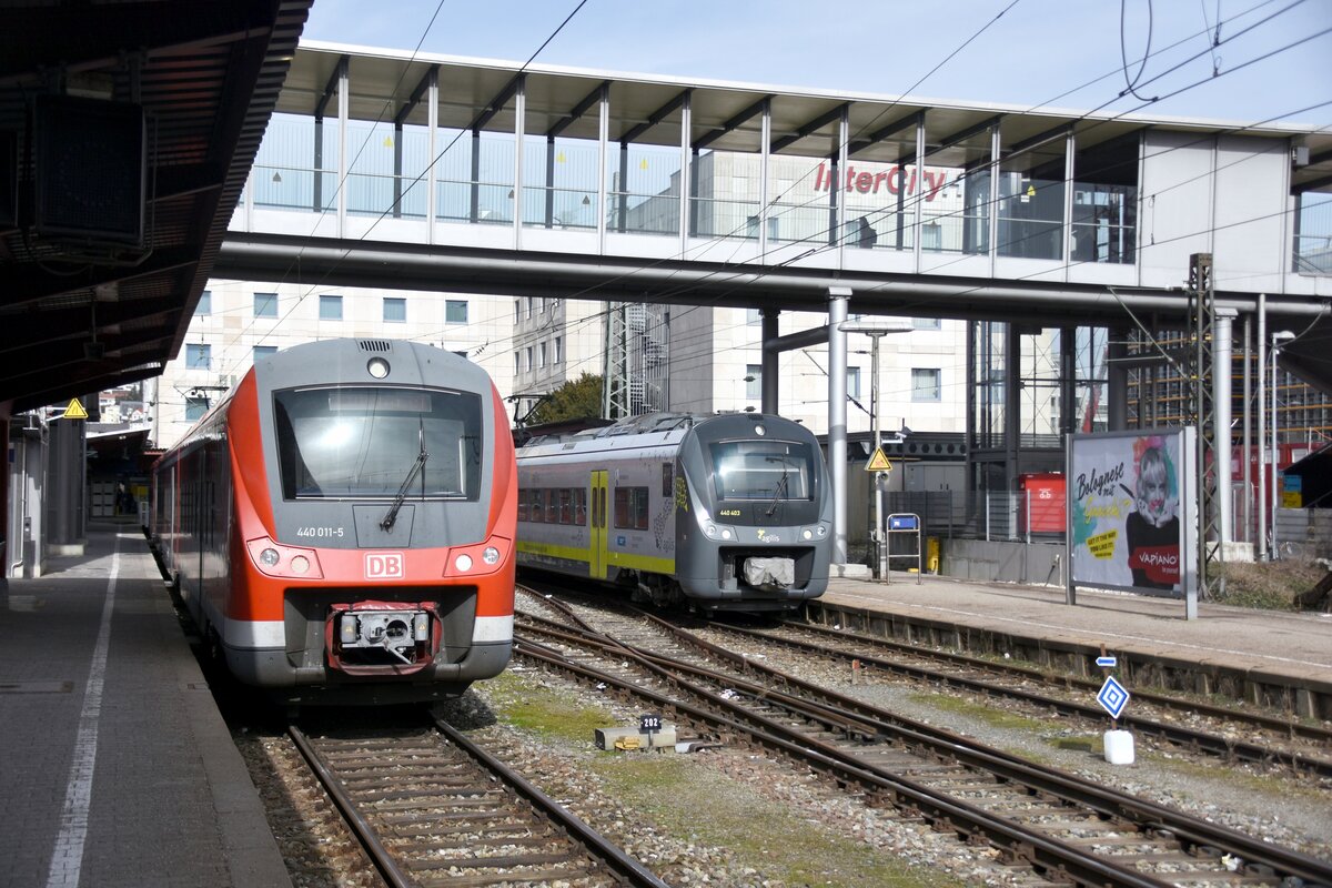 ULM, 29.02.2020, zwei 440er im Hauptbahnhof, 440 011-5 von DB Regio und 440 403 von Agilis