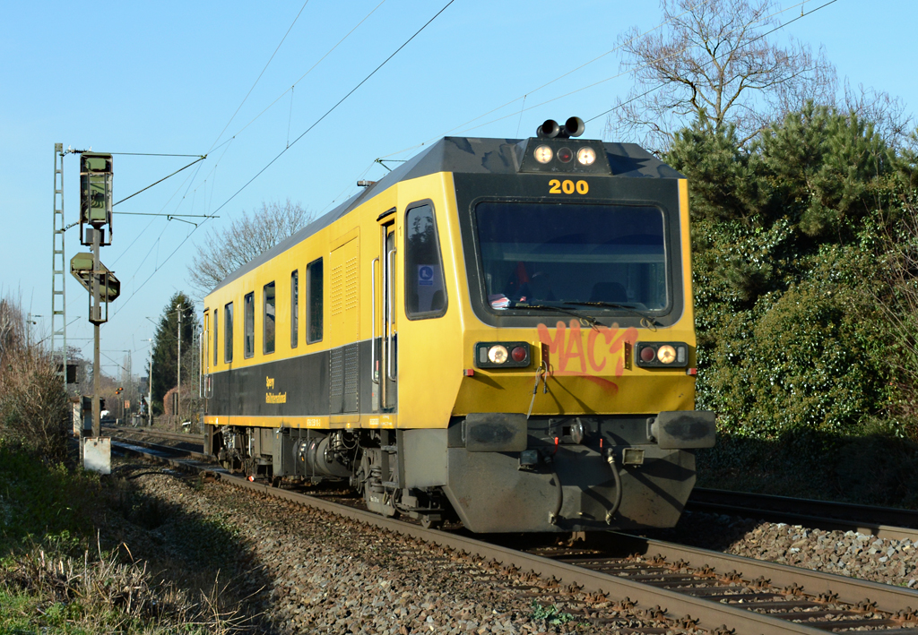 Ultraschall-Schienenprüffahrzeug (Sperry Rail Nr. 200), durch Bonn-Beuel - 18.01.2016