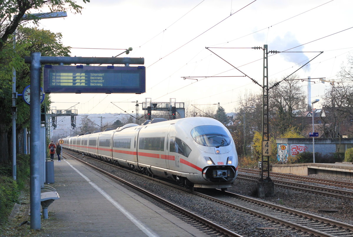 Umgeleiteter ICE 3 in Richtung München am 30.11.2019 in Stuttgart-Sommerrain. 