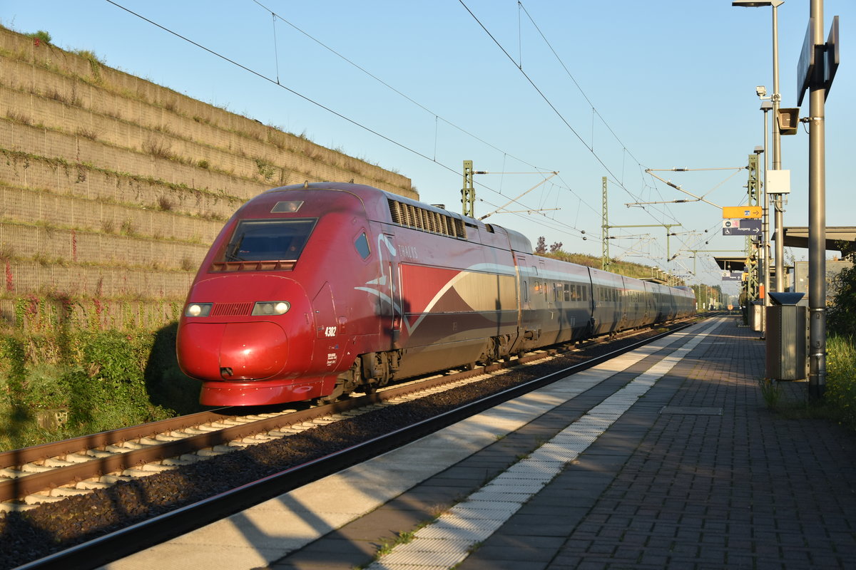 Umleiter Thalys 4302 durch Allerheiligen, wegen der Bauarbeiten in Köln Hbf fahren die Züge über Neuss nach Aachen ohne Halt in Köln. Samstag den 14.10.2017