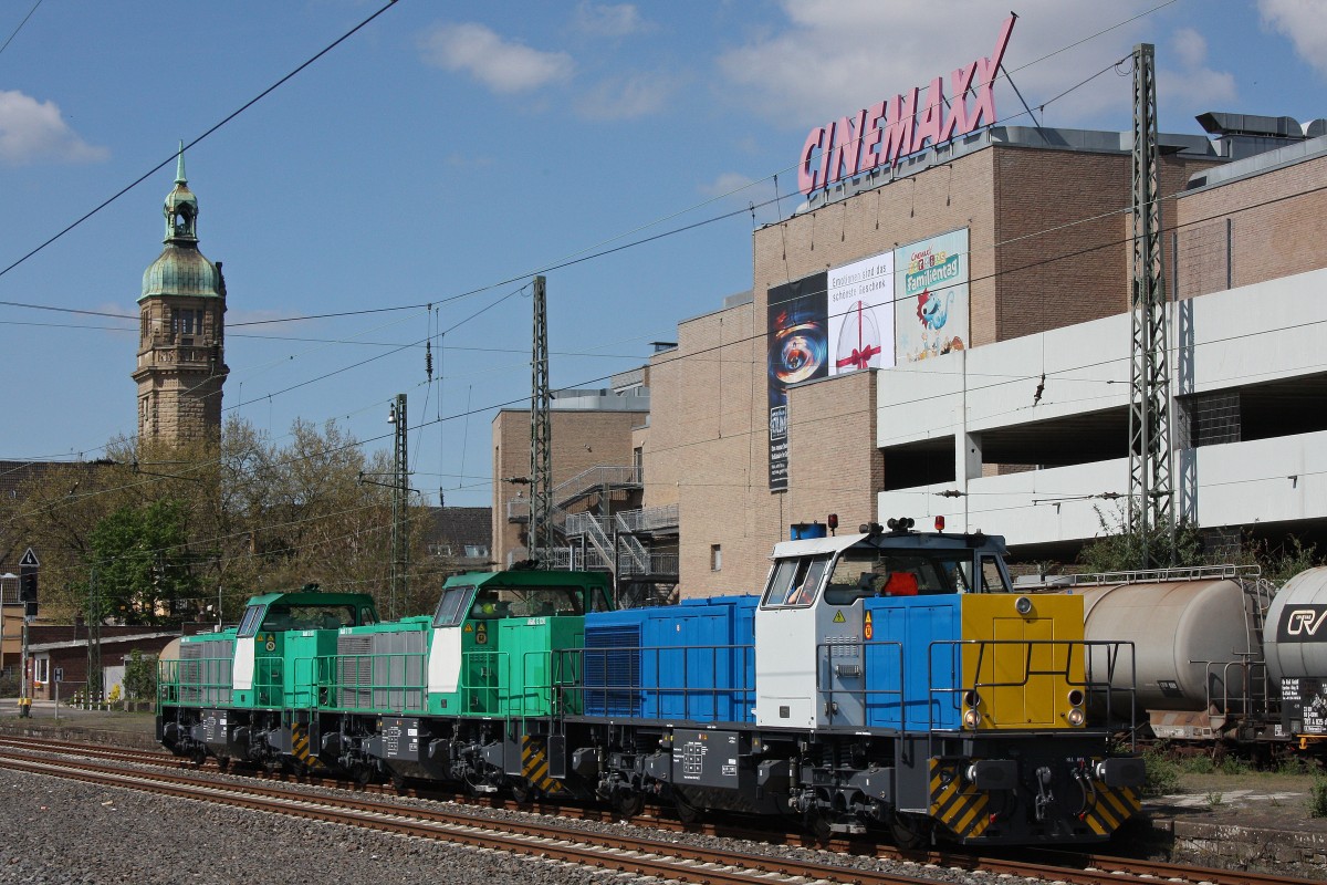 Unbekannte ATC G1206+ATC 1001124 (ex FRET 461004)+ ATC Lok 1001121 (ex FRET 461002) am 5.5.13 in Krefeld Hbf.Die Loks fuhren in das Bw Krefeld wo die blaue leider unbekannte G1206 abgestellt wurde.