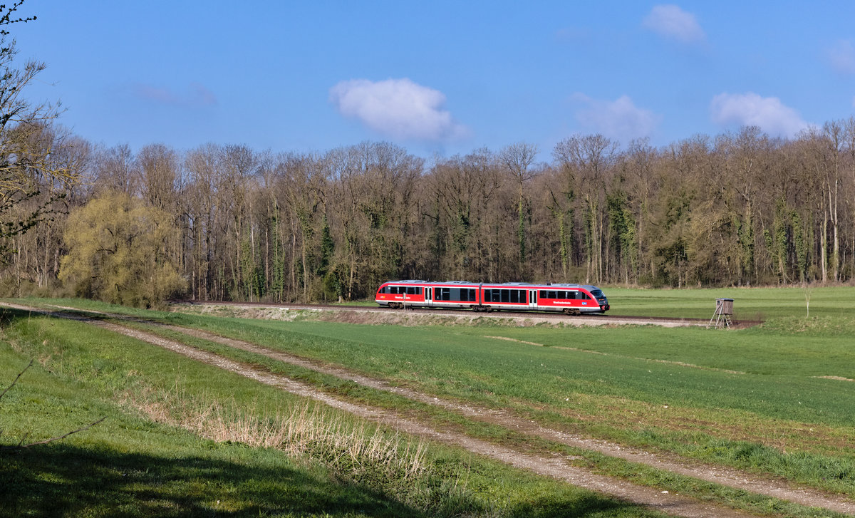 Unbekannter 642 als RE87 Crailsheim-Aschaffenburg am 13.04.2021 bei Schrozberg. 
