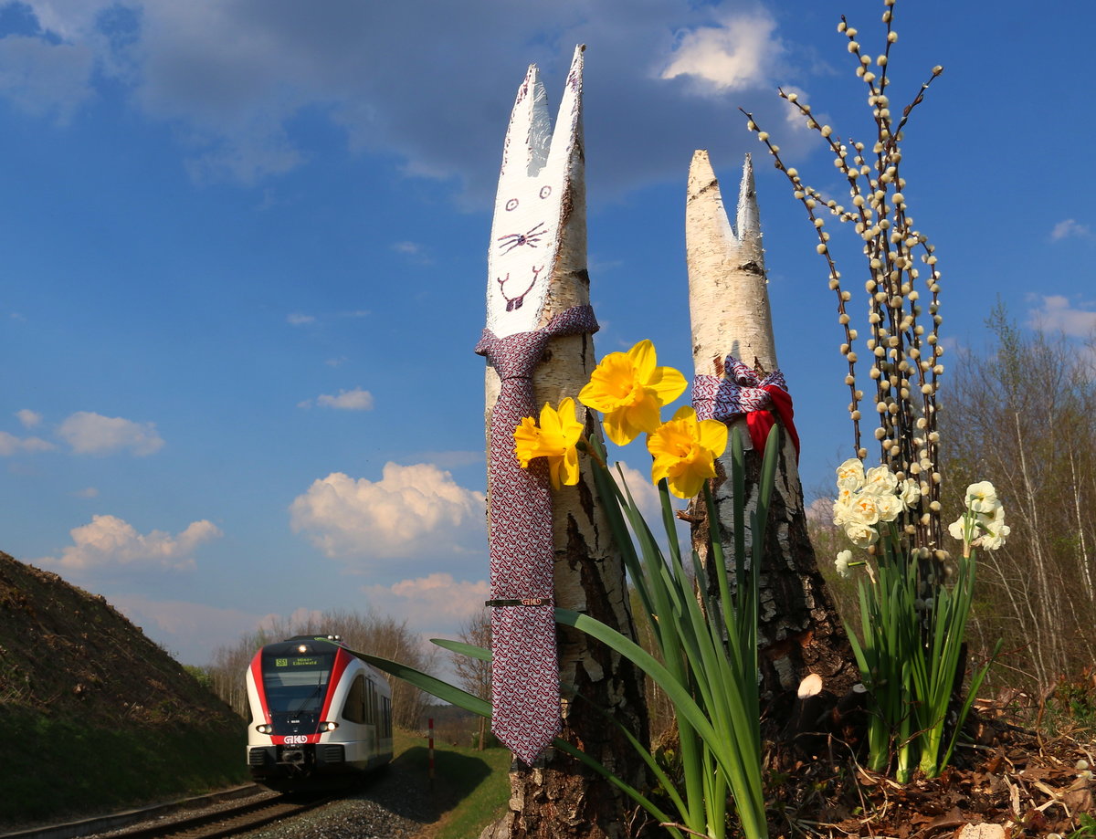 Und damit´s die Gleichberechtigung gibt ist einer mit Krawatte dabei ,... 

Frohe Ostern 
April 2017 bei Gasselsdorf 